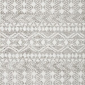 Loloi II Bliss Grey / White Polyester Shag Area Rug