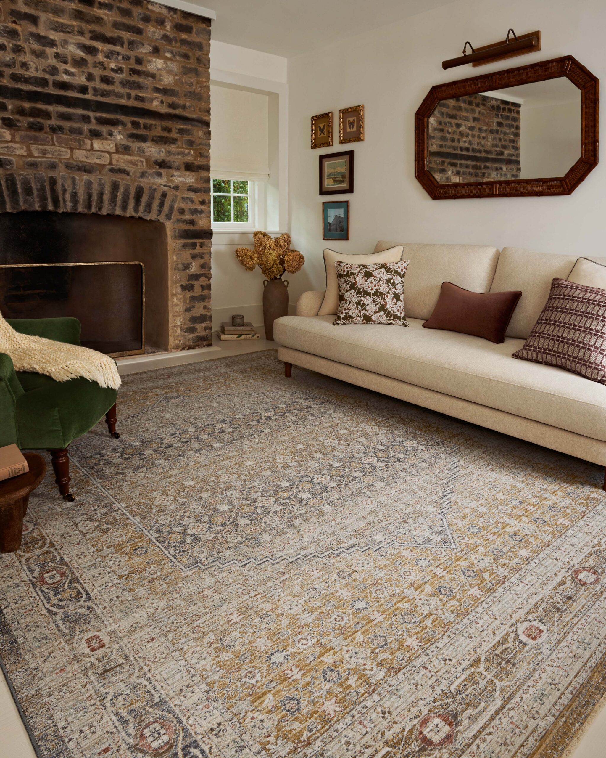 Chris Loves Julia x Stone / Gold Rug