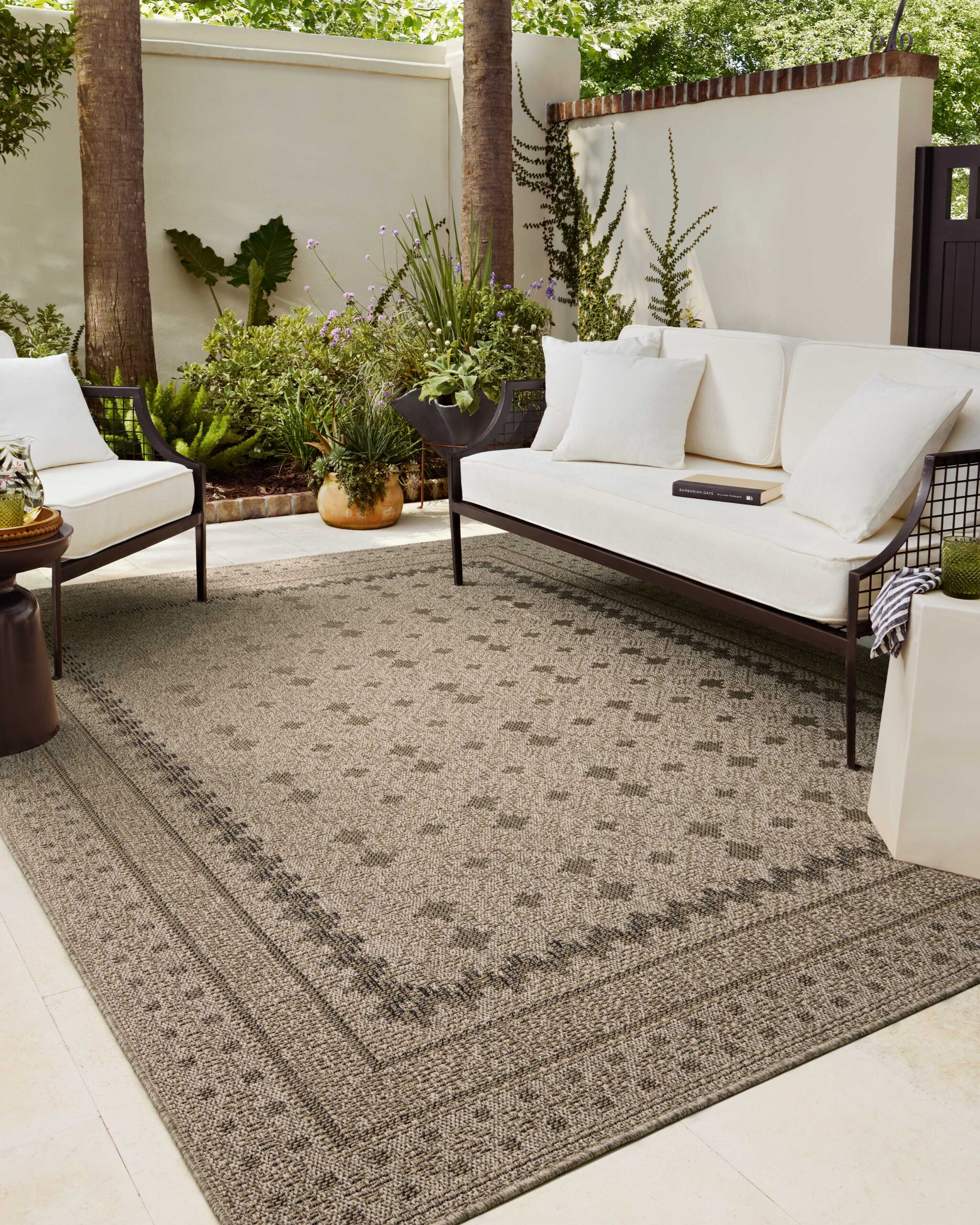 Chris Loves Julia x Charcoal / Dove Rug